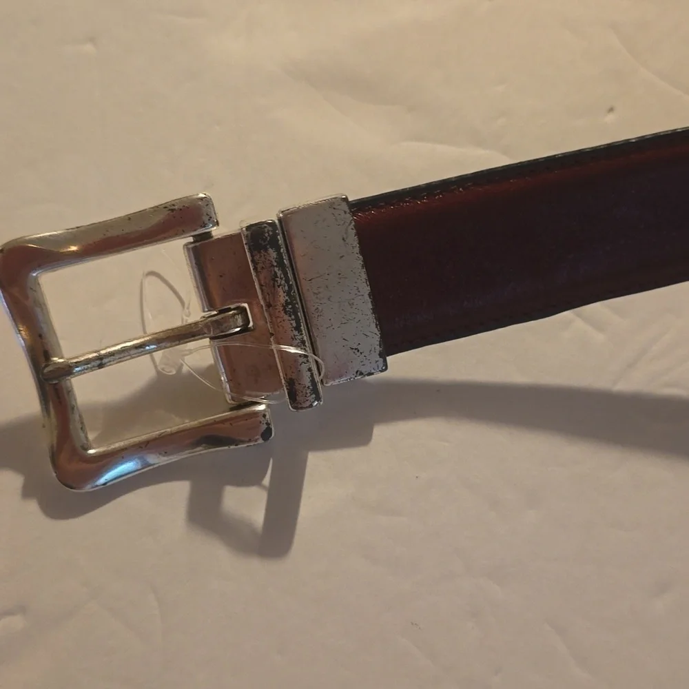 Mens Reddish Brown Leather Belt Reversible Silver Buckle Sz.M/L